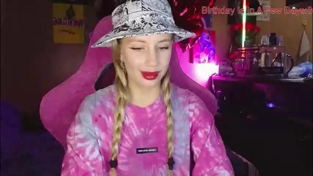 Image 12 of your_psychologist Stream on Chaturbate on 1 month ago