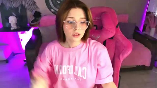 Image 4 of your_sissy_doll Stream on Chaturbate on 1 month ago