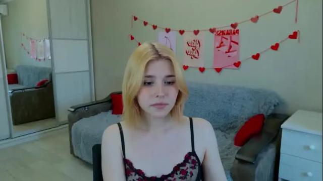 Image 4 of your_sissy_doll Stream on Chaturbate on 17 days ago