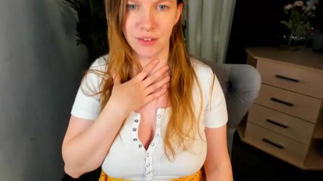 Image 12 of your_sunny_melissa_ Stream on Chaturbate on 15 months ago