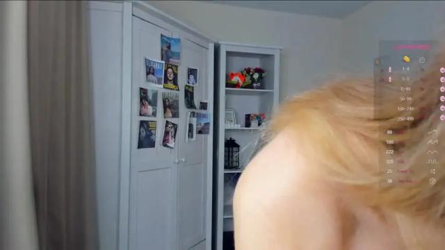 Image 2 of your_twinkle Stream on Chaturbate on 14 months ago