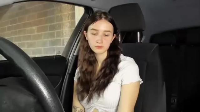 Image 2 of your_uber Stream on Chaturbate on 22 months ago