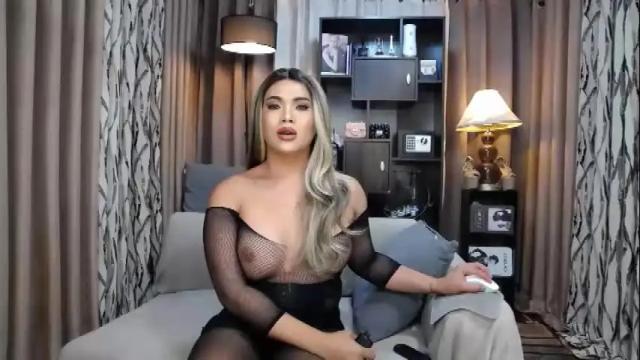Image 2 of yourasiandominatrix Stream on Chaturbate on 2 months ago