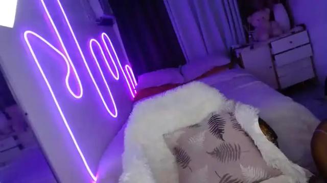 Image 7 of yourbabygirl_devine Stream on Chaturbate on 13 months ago