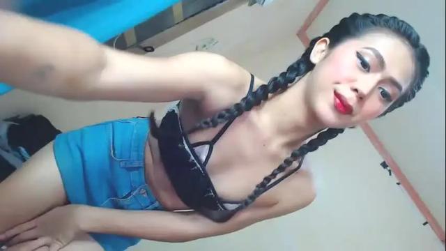 Image 3 of yourbabyriana Stream on Chaturbate on 3 months ago