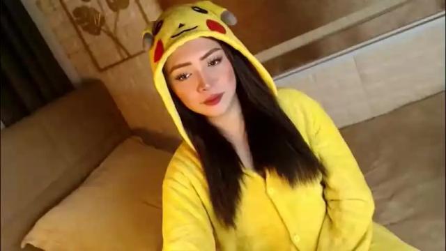 Image 2 of yourdevilsweettsx Stream on Chaturbate on 2 months ago