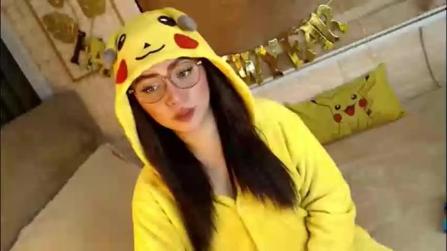 Image 6 of yourdevilsweettsx Stream on Chaturbate on 19 days ago