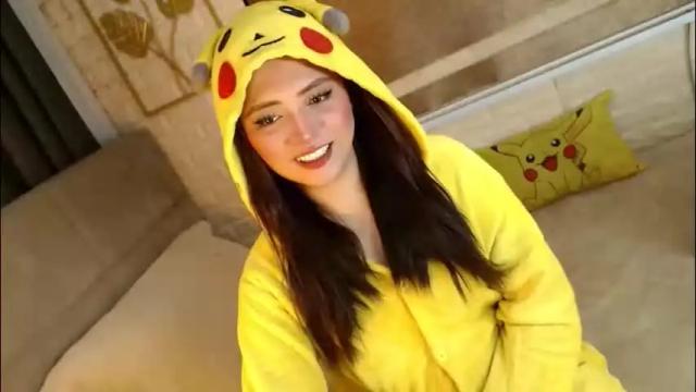 Image 4 of yourdevilsweettsx Stream on Chaturbate on 17 days ago