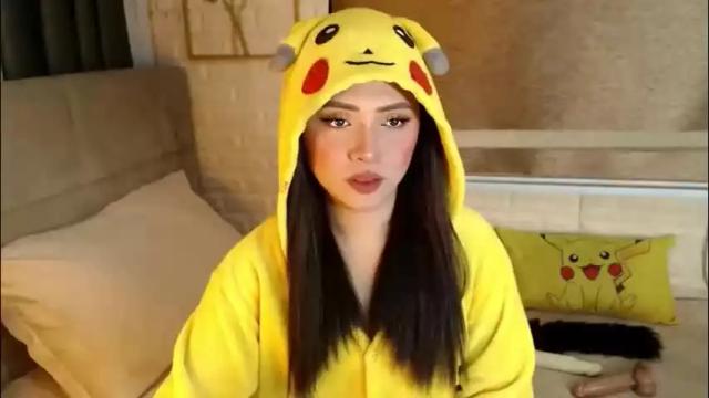 Image 3 of yourdevilsweettsx Stream on Chaturbate on 11 days ago