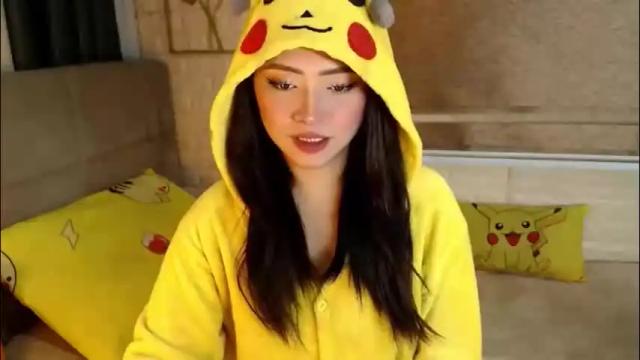 Image 3 of yourdevilsweettsx Stream on Chaturbate on 7 days ago