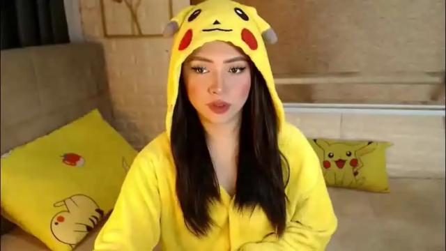 Image 2 of yourdevilsweettsx Stream on Chaturbate on 5 days ago