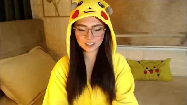 Image 3 of yourdevilsweettsx Stream on Chaturbate on 22 hours ago