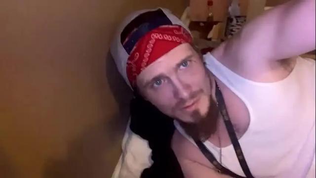 Image 12 of yourdirtygirlfriend Stream on Chaturbate on 2 months ago