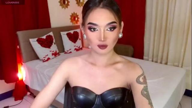 Image 6 of yourdreampinayx Stream on Chaturbate on 17 months ago