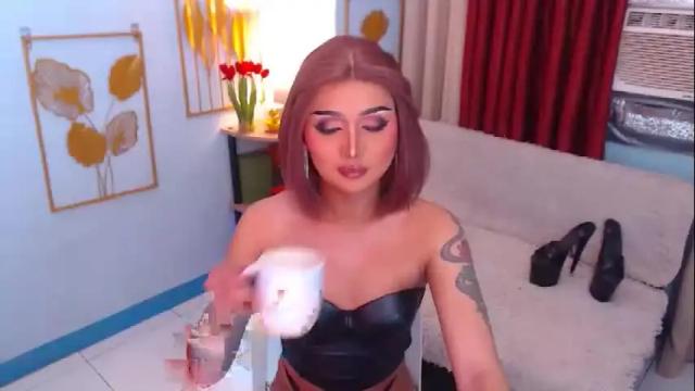 Image 2 of yourdreampinayx Stream on Chaturbate on 12 days ago