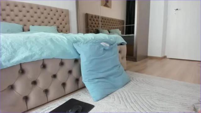 Image 4 of yourfantasyc Stream on Chaturbate on 13 months ago