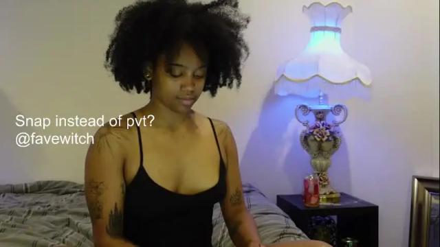 Image 2 of yourfavoritewitch Stream on Chaturbate on 2 months ago