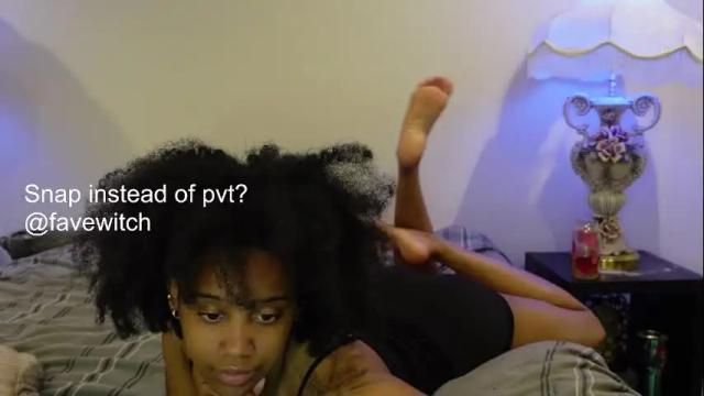 Image 4 of yourfavoritewitch Stream on Chaturbate on 2 months ago