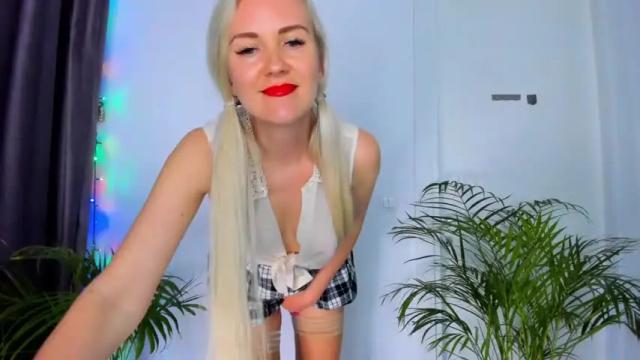 Image 6 of yourfire_ Stream on Chaturbate on 14 months ago