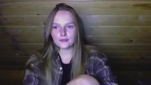 Image 3 of yourfriendmonica Stream on Chaturbate on 22 months ago