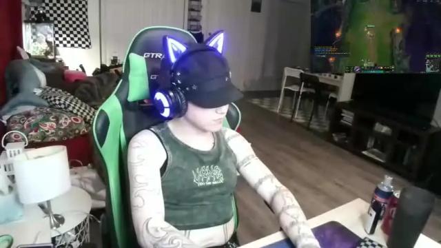 Image 4 of yourgamergf Stream on Chaturbate on 14 months ago