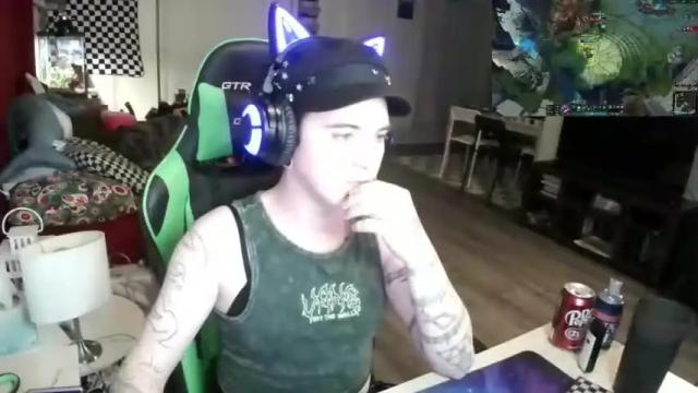 Image 6 of yourgamergf Stream on Chaturbate on 14 months ago