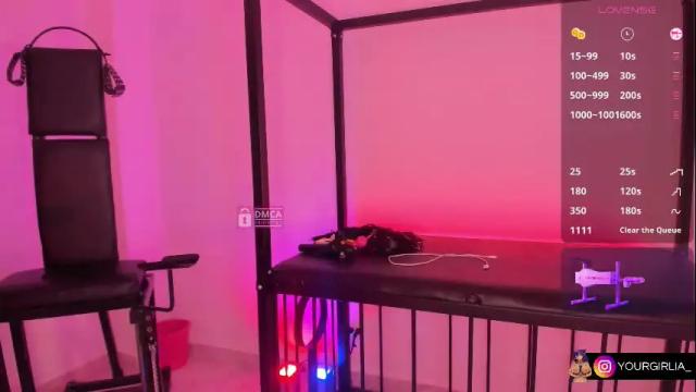 Image 7 of yourgirlia_ Stream on Chaturbate on 1 month ago