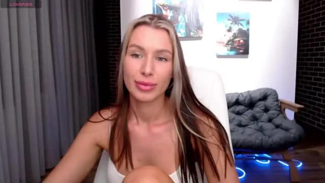 Image 11 of yourgirlx13 Stream on Chaturbate on 15 months ago