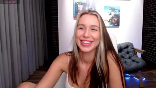 Thumbnail 2, yourgirlx13's Stream at Chaturbate, 15 months ago