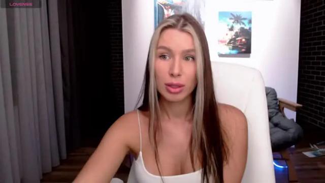 Thumbnail 3, yourgirlx13's Stream at Chaturbate, 15 months ago