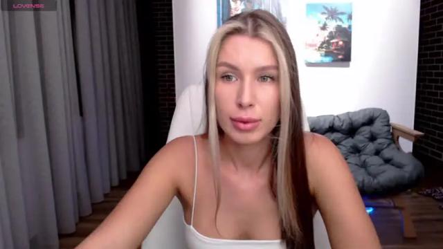 Thumbnail 1, yourgirlx13's Stream at Chaturbate, 14 months ago