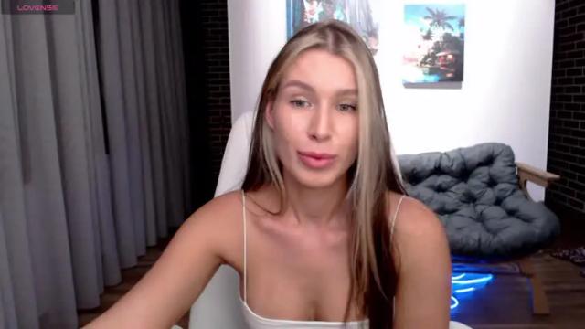 Thumbnail 3, yourgirlx13's Stream at Chaturbate, 14 months ago