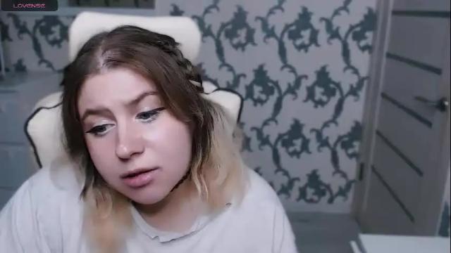 Image 12 of yourkarma_2_0 Stream on Chaturbate on 14 days ago