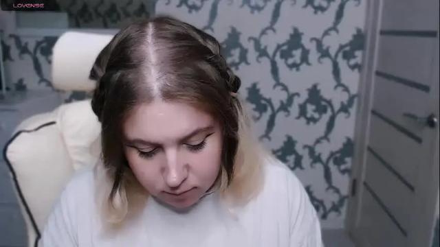 Image 2 of yourkarma_2_0 Stream on Chaturbate on 14 days ago