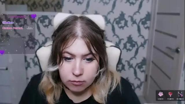 Image 2 of yourkarma_2_0 Stream on Chaturbate on 13 days ago