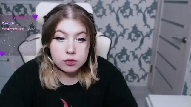 Image 2 of yourkarma_2_0 Stream on Chaturbate on 11 days ago