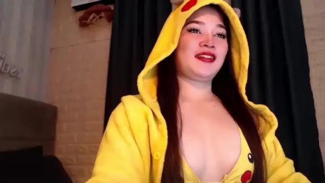 Image 12 of yourkittykimmy_xxx Stream on Chaturbate on 18 months ago