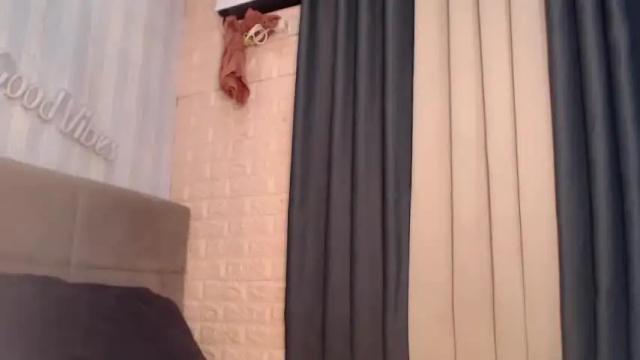 Image 3 of yourkittykimmy_xxx Stream on Chaturbate on 18 months ago
