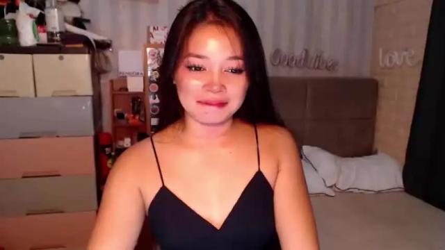 Image 11 of yourkittykimmy_xxx Stream on Chaturbate on 16 months ago