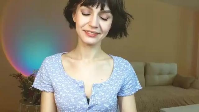 Image 4 of yourladysunshine Stream on Chaturbate on 14 months ago