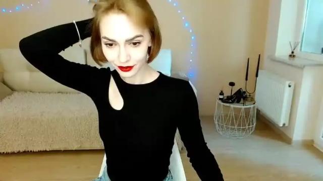 Image 3 of yourladysunshine Stream on Chaturbate on 13 months ago