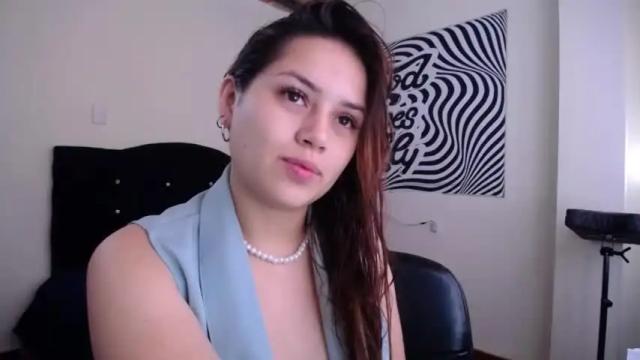 Image 2 of yourlatinhot Stream on Chaturbate on 20 months ago