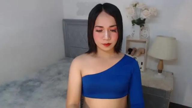 Image 3 of yourlovelymica143 Stream on Chaturbate on 19 months ago