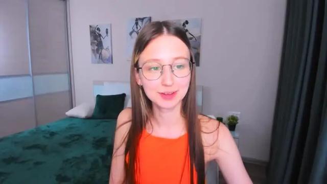 Image 3 of yourlovelystory Stream on Chaturbate on 15 months ago