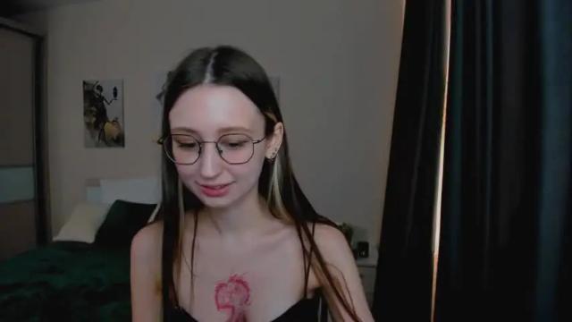 Image 10 of yourlovelystory Stream on Chaturbate on 14 months ago