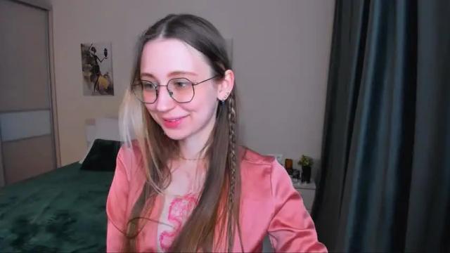 Image 12 of yourlovelystory Stream on Chaturbate on 13 months ago
