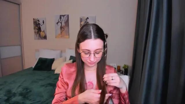 Image 7 of yourlovelystory Stream on Chaturbate on 13 months ago