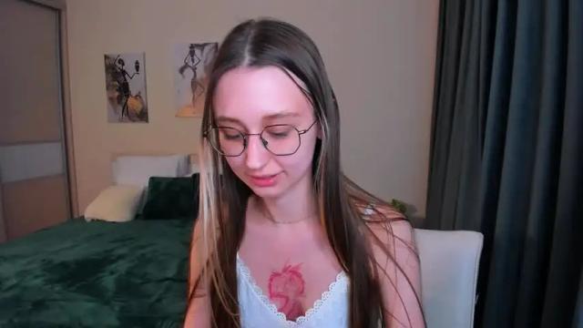 Image 4 of yourlovelystory Stream on Chaturbate on 12 months ago