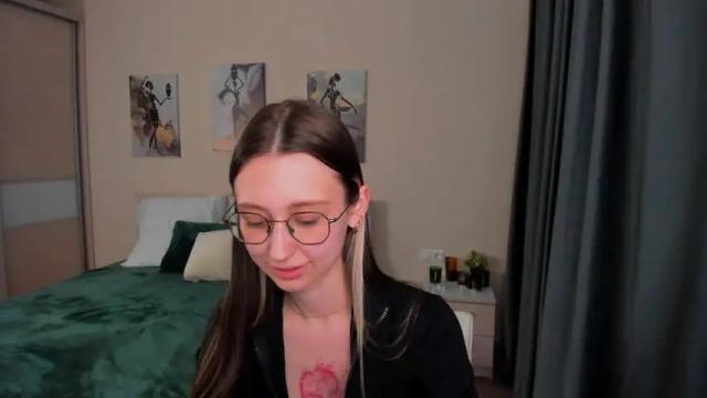 Image 4 of yourlovelystory Stream on Chaturbate on 15 months ago