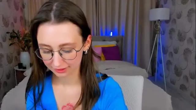 Image 7 of yourlovelystory Stream on Chaturbate on 2 months ago